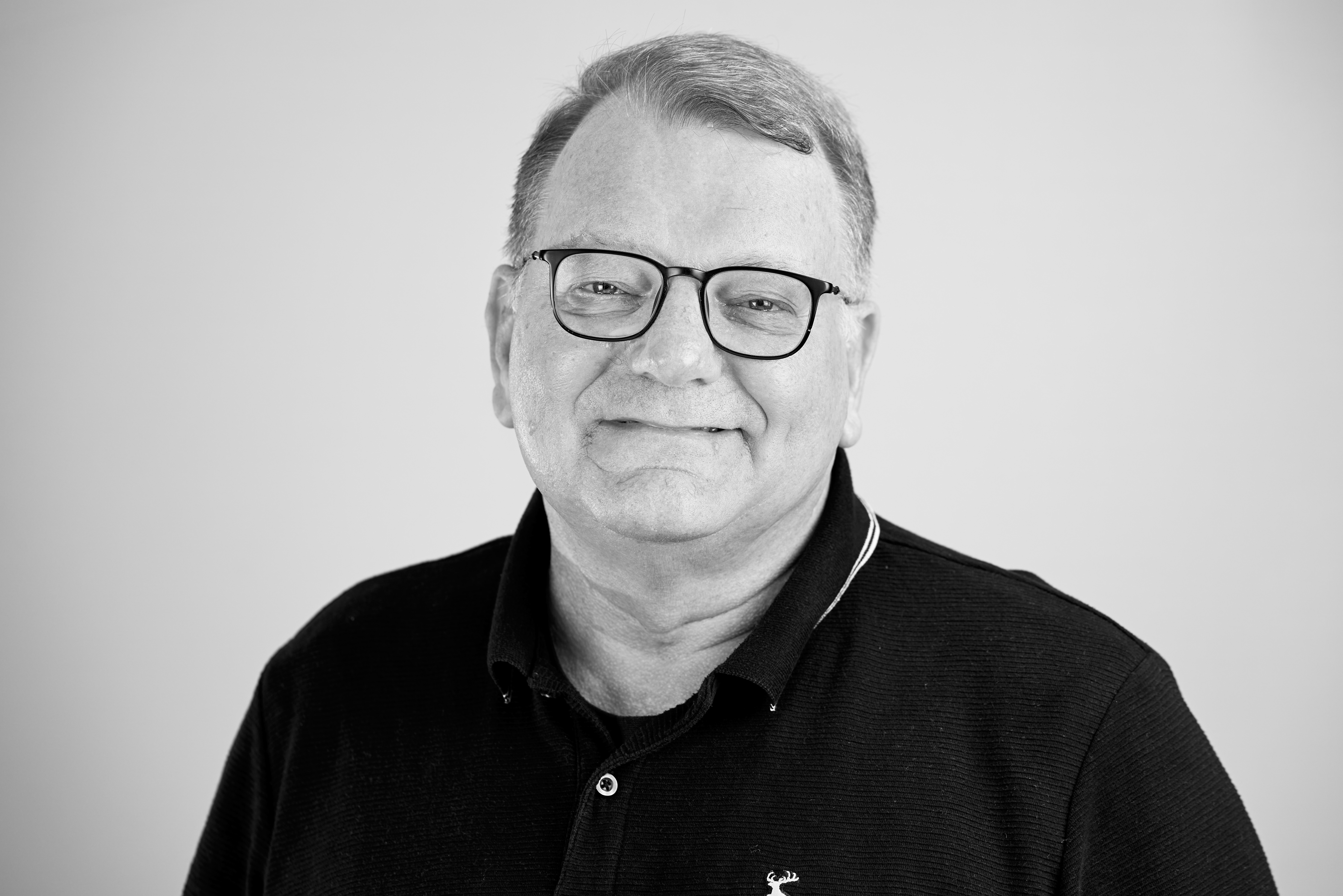 louis-bw-headshot.jpg